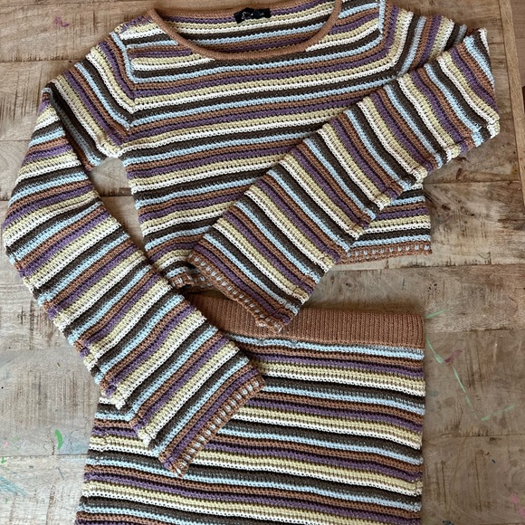 NWOT Fading Light Striped Crochet Sweater Set - Picture 11 of 11